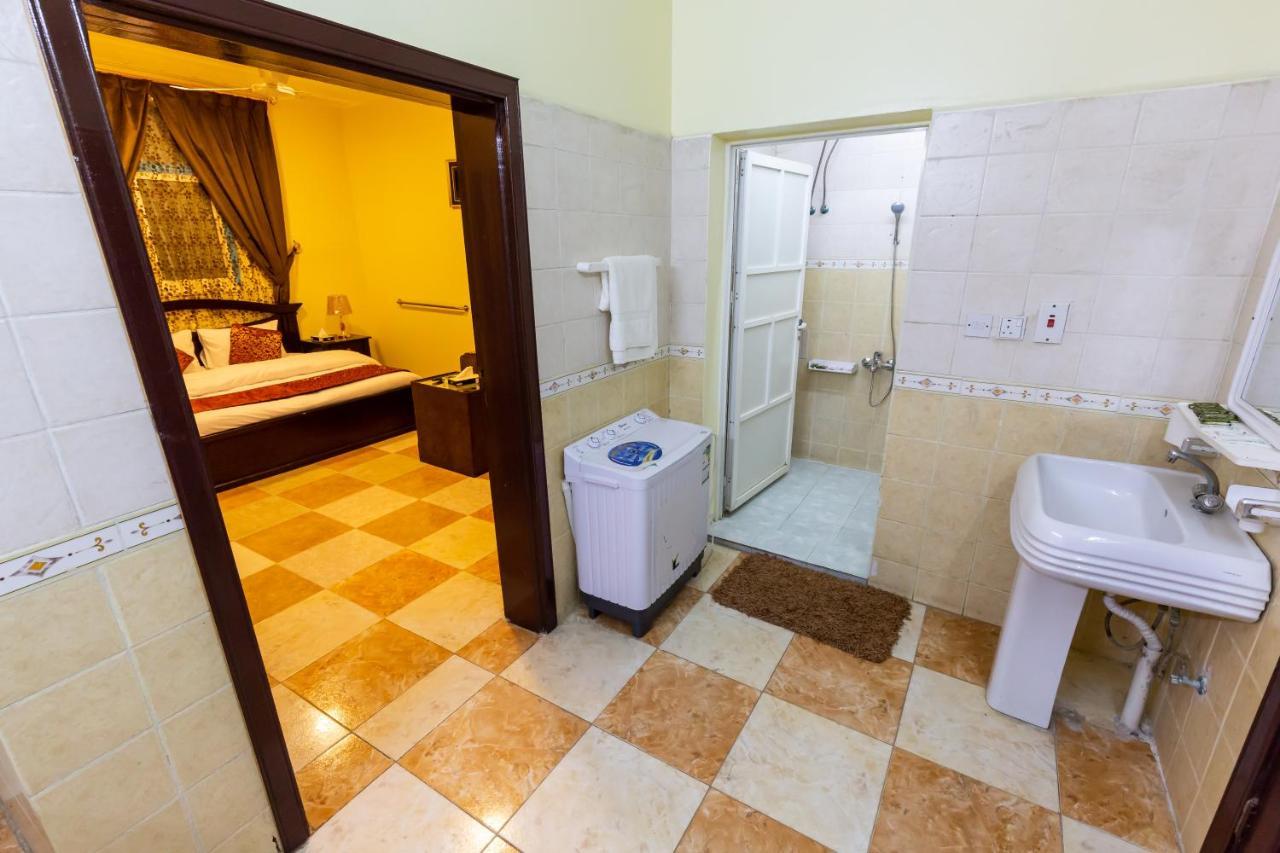 Al Eairy Furnished Apartments - Al Bahah 3 Bagian luar foto
