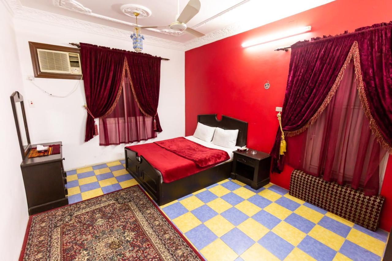 Al Eairy Furnished Apartments - Al Bahah 3 Bagian luar foto
