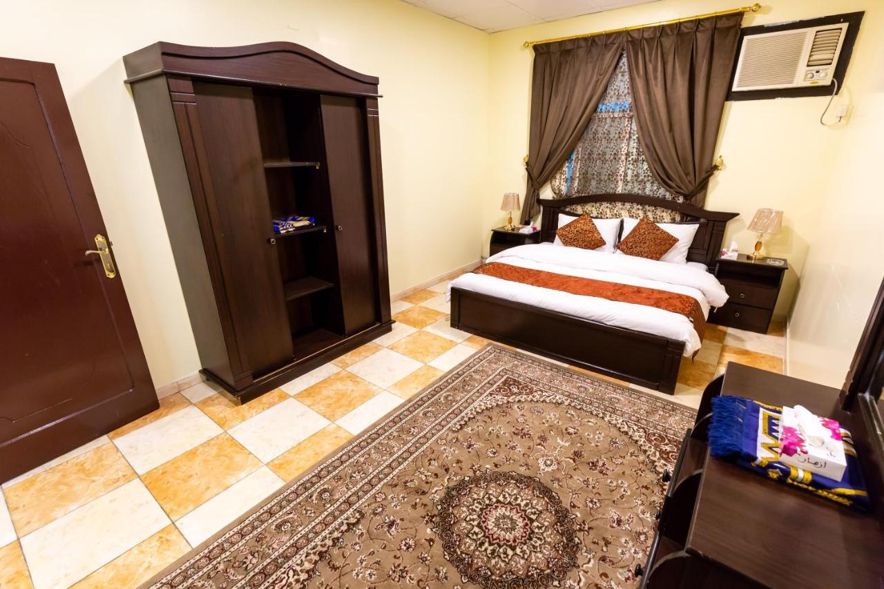 Al Eairy Furnished Apartments - Al Bahah 3 Bagian luar foto