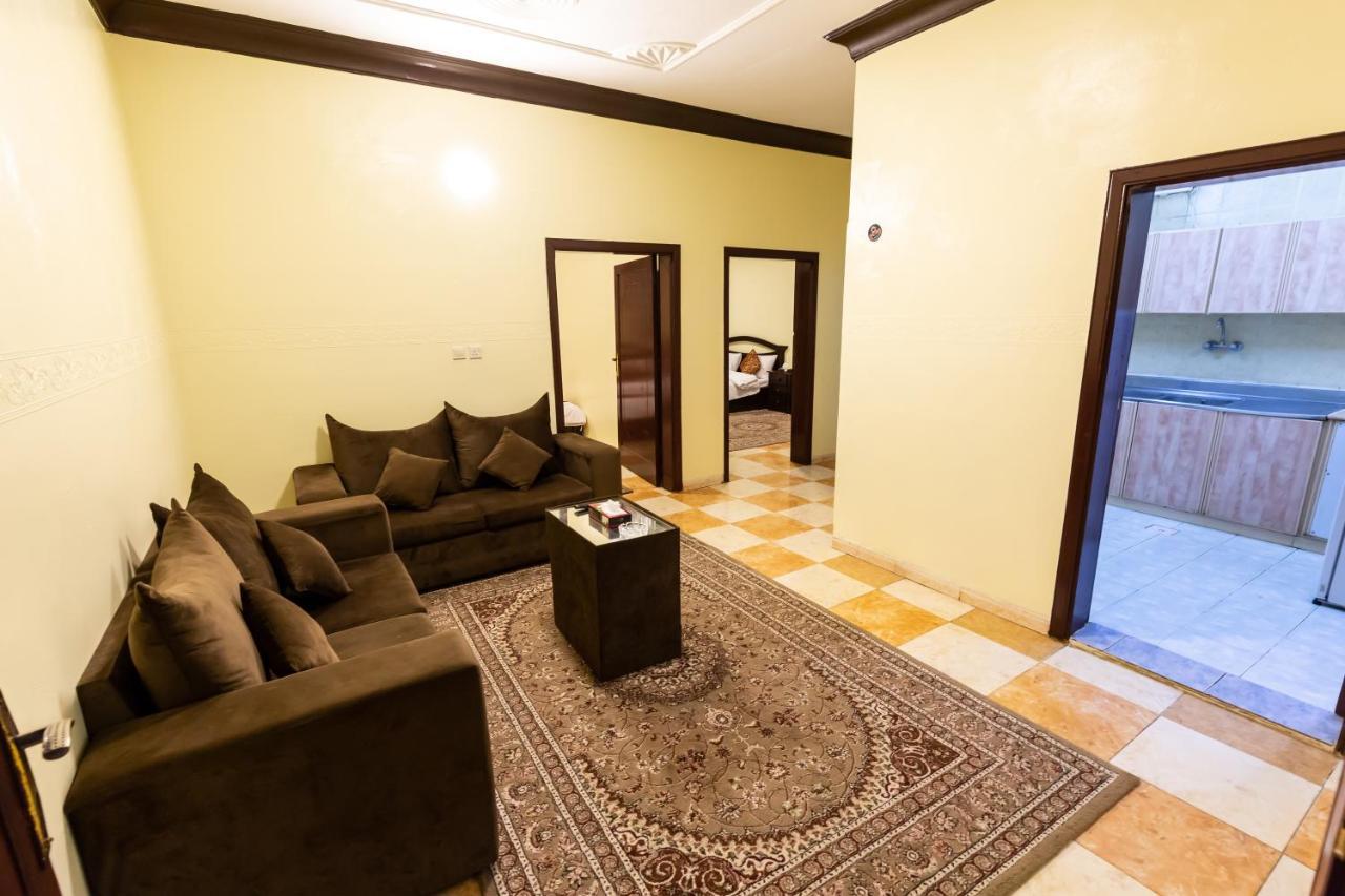 Al Eairy Furnished Apartments - Al Bahah 3 Bagian luar foto