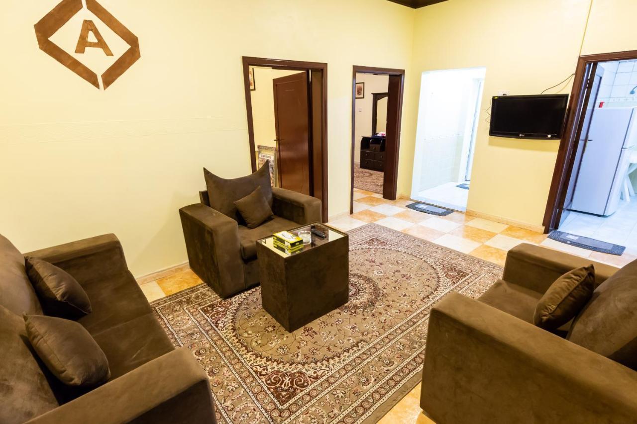 Al Eairy Furnished Apartments - Al Bahah 3 Bagian luar foto