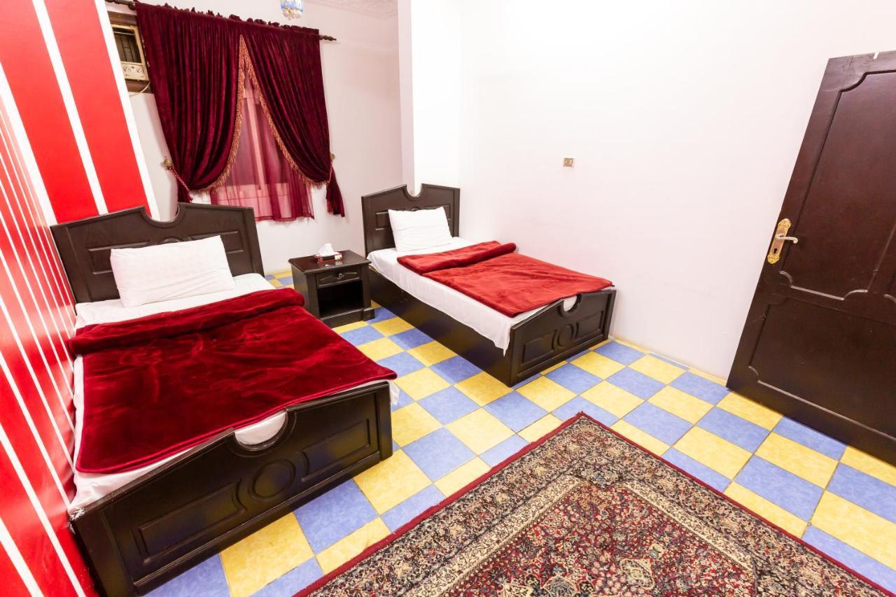 Al Eairy Furnished Apartments - Al Bahah 3 Bagian luar foto