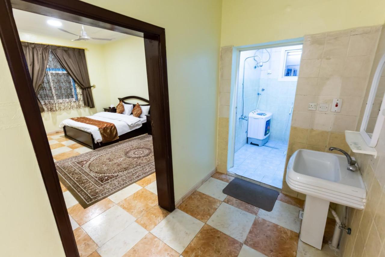 Al Eairy Furnished Apartments - Al Bahah 3 Bagian luar foto