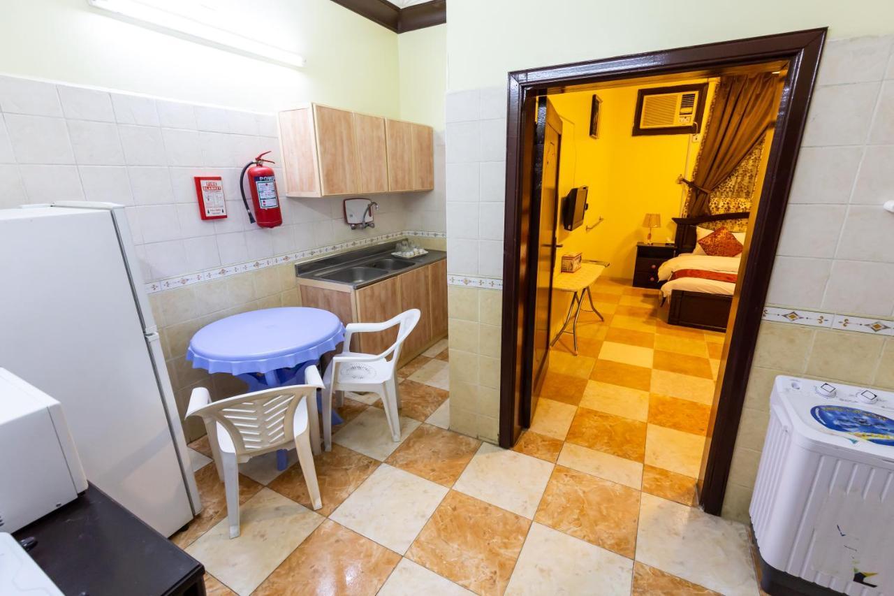 Al Eairy Furnished Apartments - Al Bahah 3 Bagian luar foto